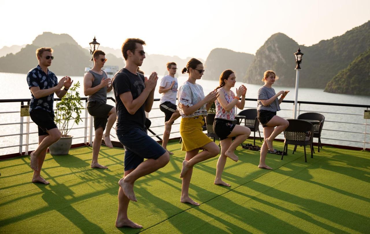 Hotel Dora Cruise By Hag à Hạ Long Extérieur photo