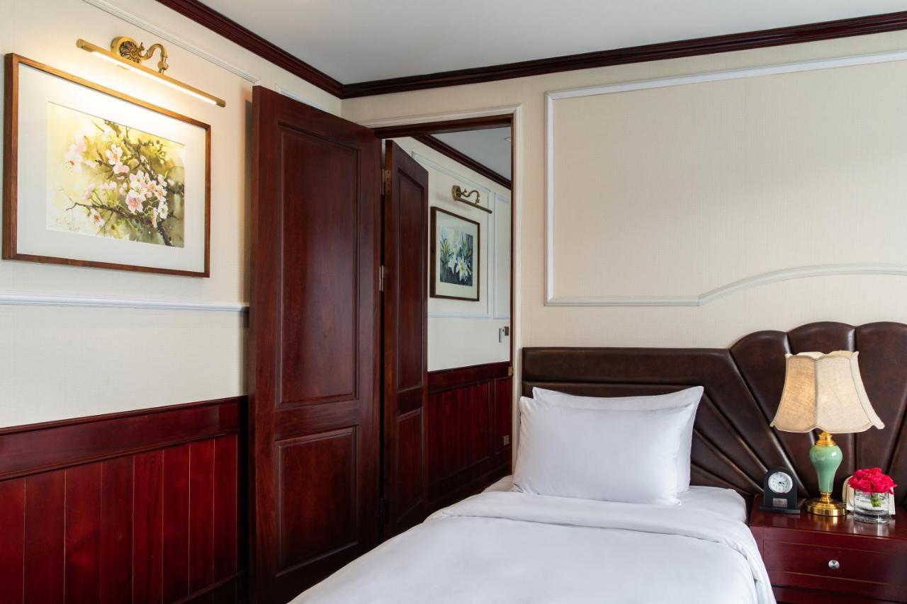 Hotel Dora Cruise By Hag à Hạ Long Extérieur photo